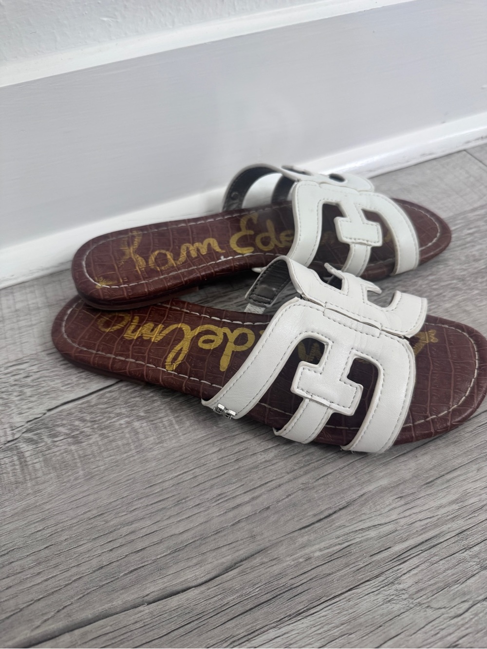 Sam Edelman Bay Slide Sandals White Leather Cutout Flat Slip On Size 5